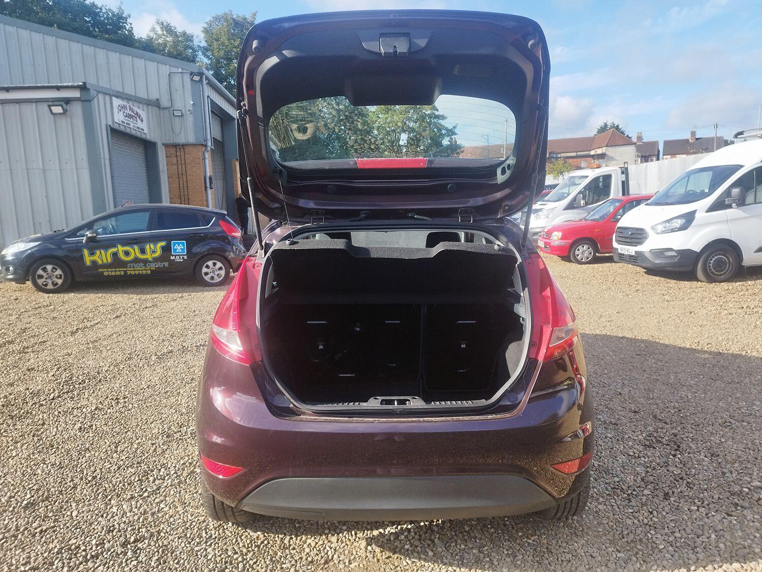 Used Ford Fiesta 2010 for sale - 76794020: Photo 13