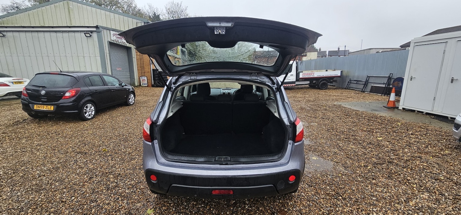 Used Nissan Qashqai 2012 for sale - 76588437: Photo 15