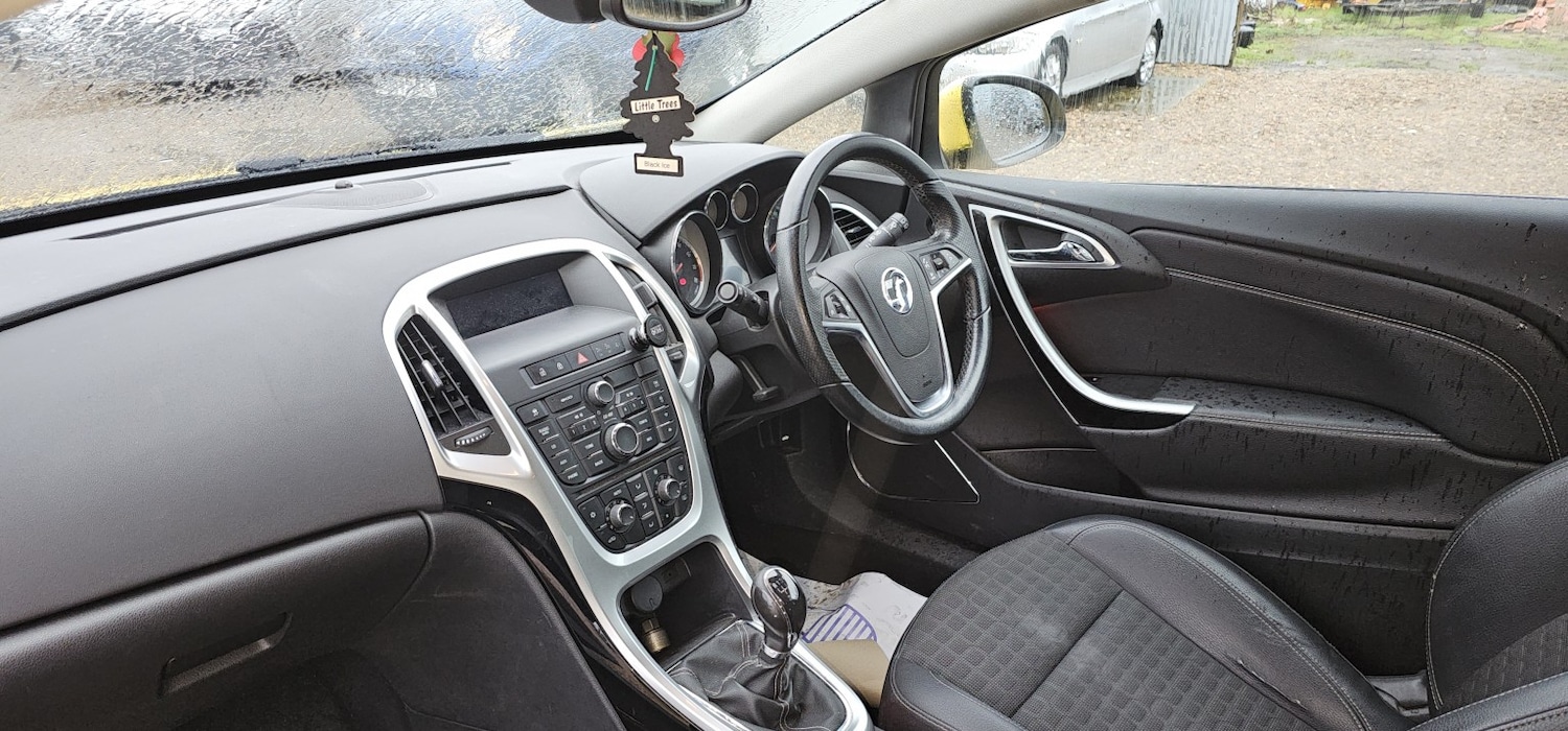 Used Vauxhall Astra GTC 2013 for sale - 77314097: Photo 10