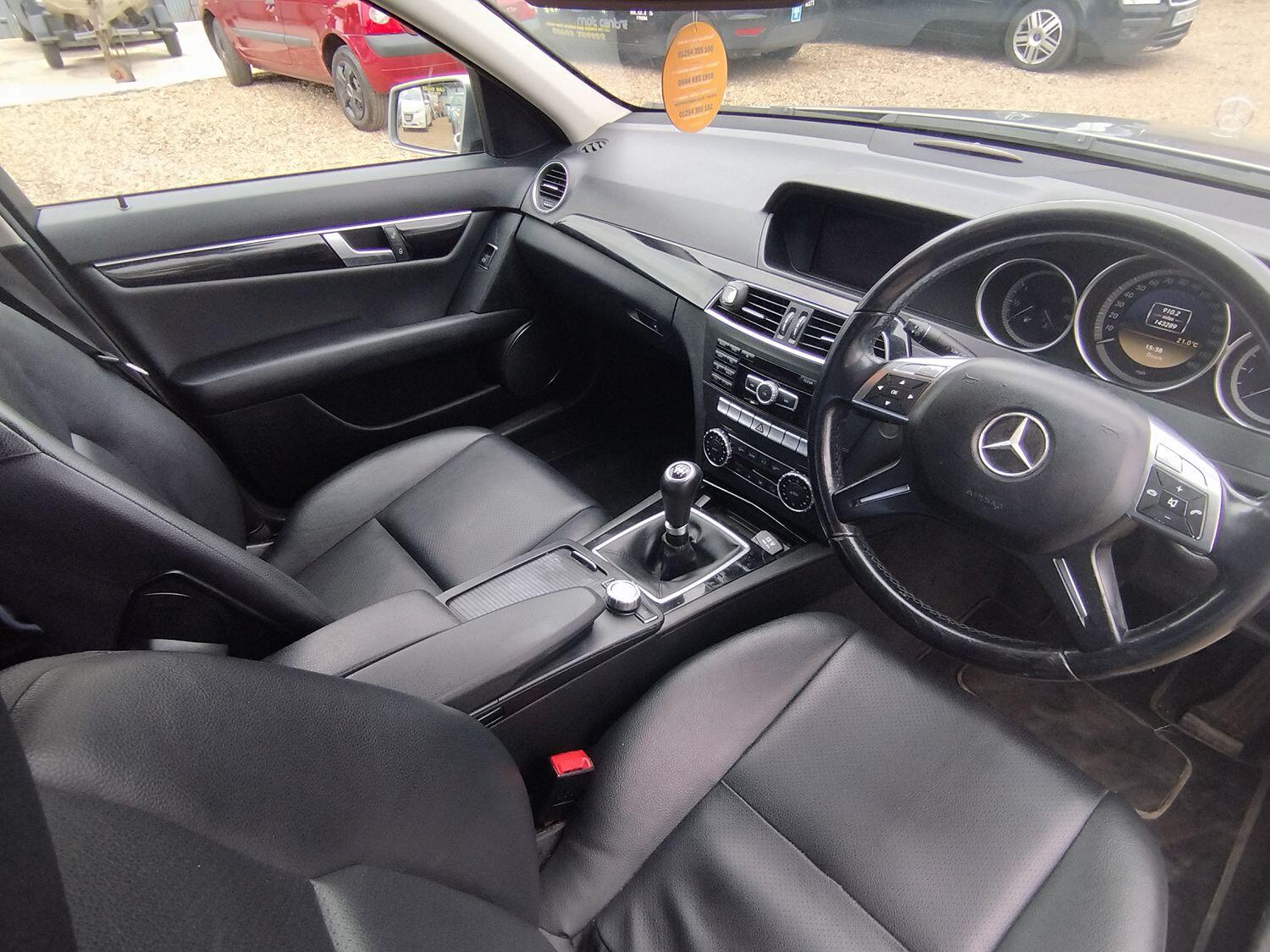 Used Mercedes-Benz C Class 2011 for sale - 76347191: Photo 10