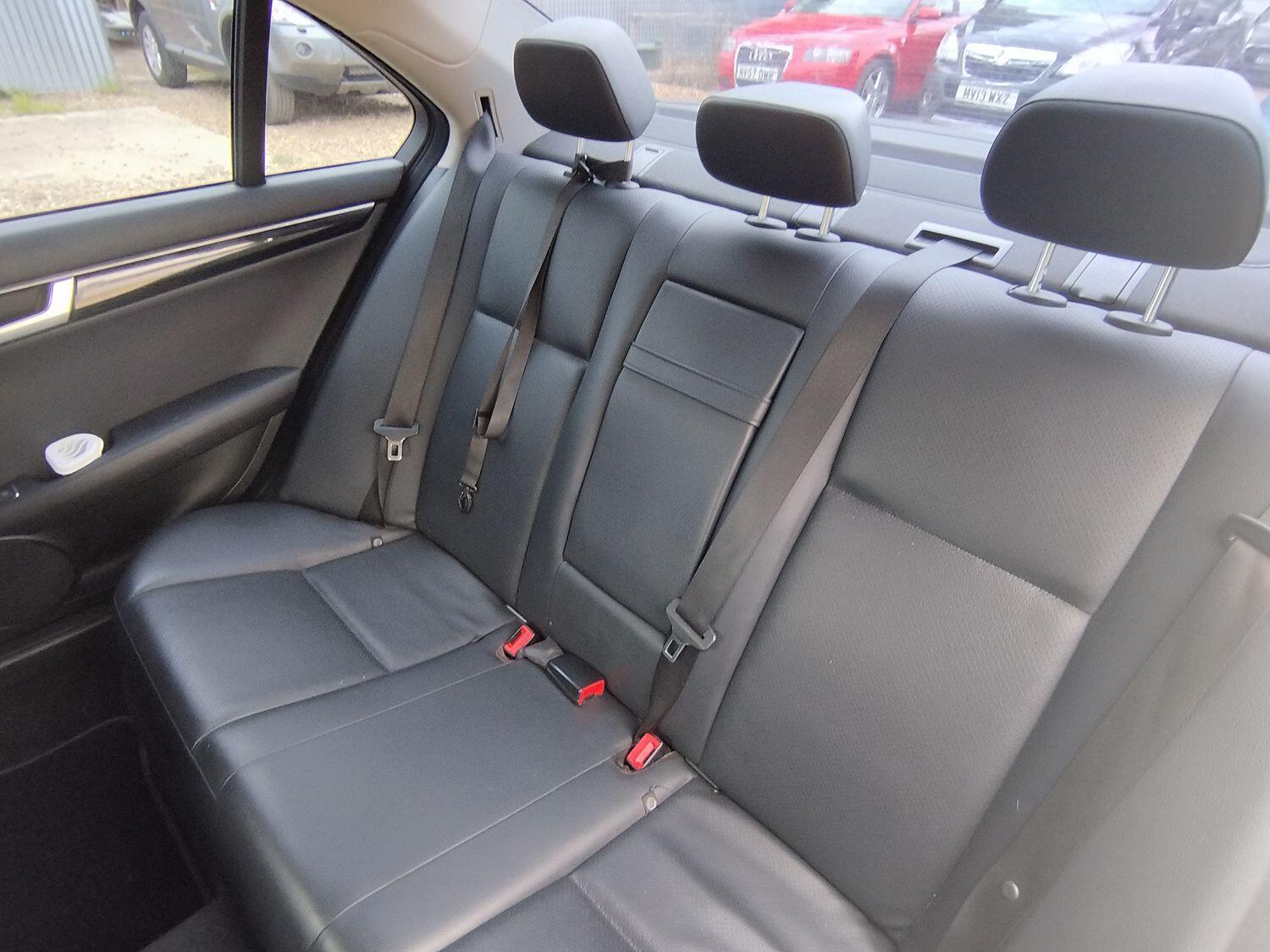 Used Mercedes-Benz C Class 2011 for sale - 76347191: Photo 11