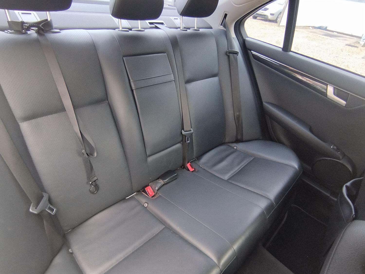 Used Mercedes-Benz C Class 2011 for sale - 76347191: Photo 12