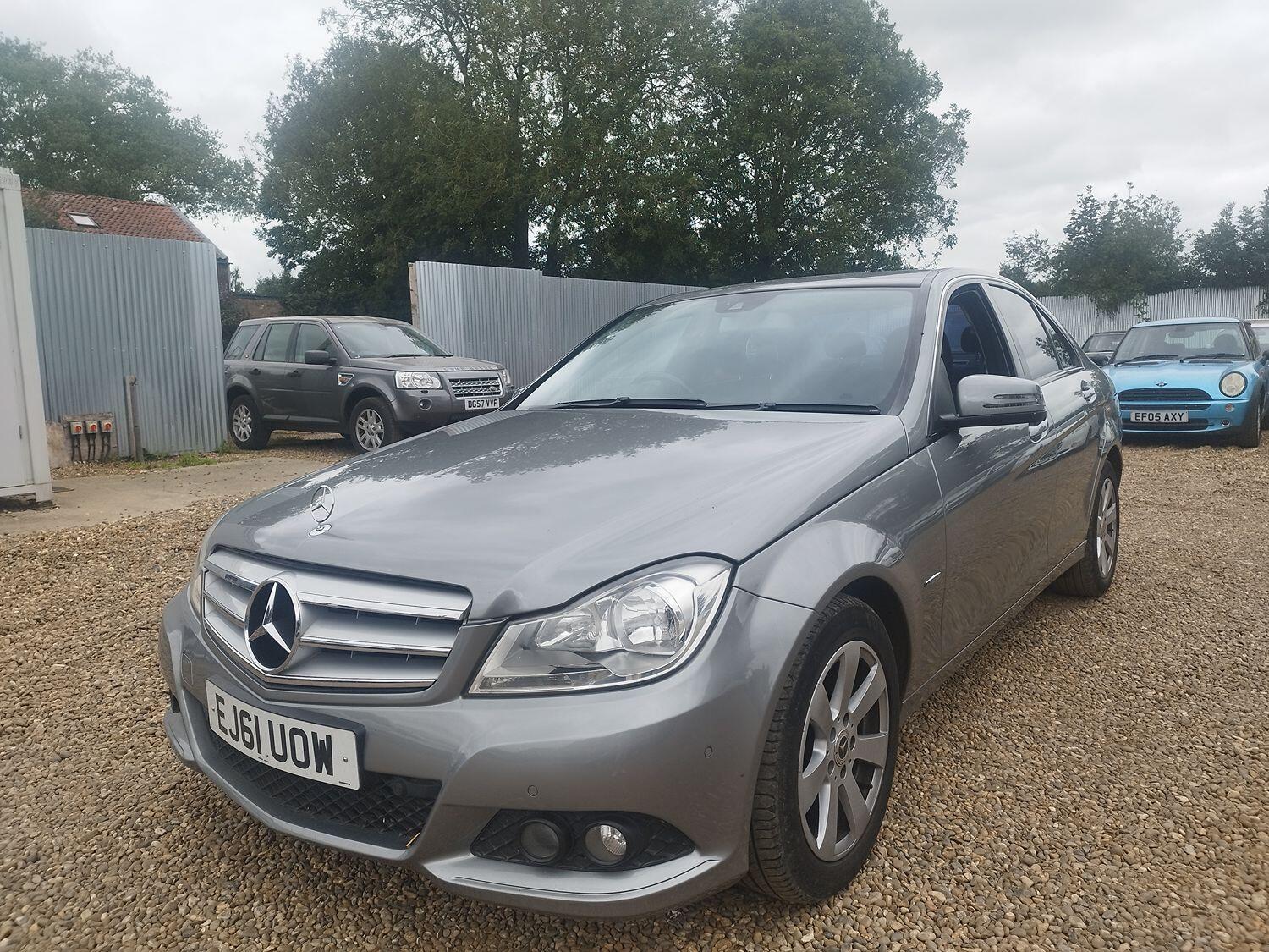 Used Mercedes-Benz C Class 2011 for sale - 76347191: Photo 3