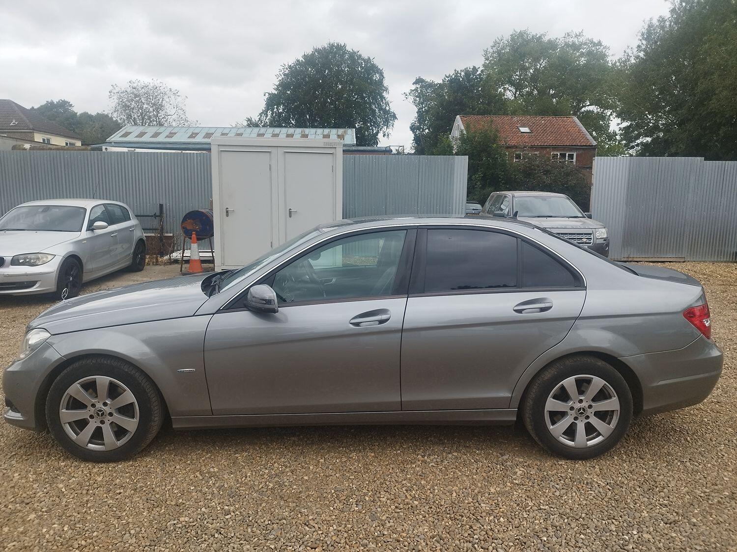 Used Mercedes-Benz C Class 2011 for sale - 76347191: Photo 4