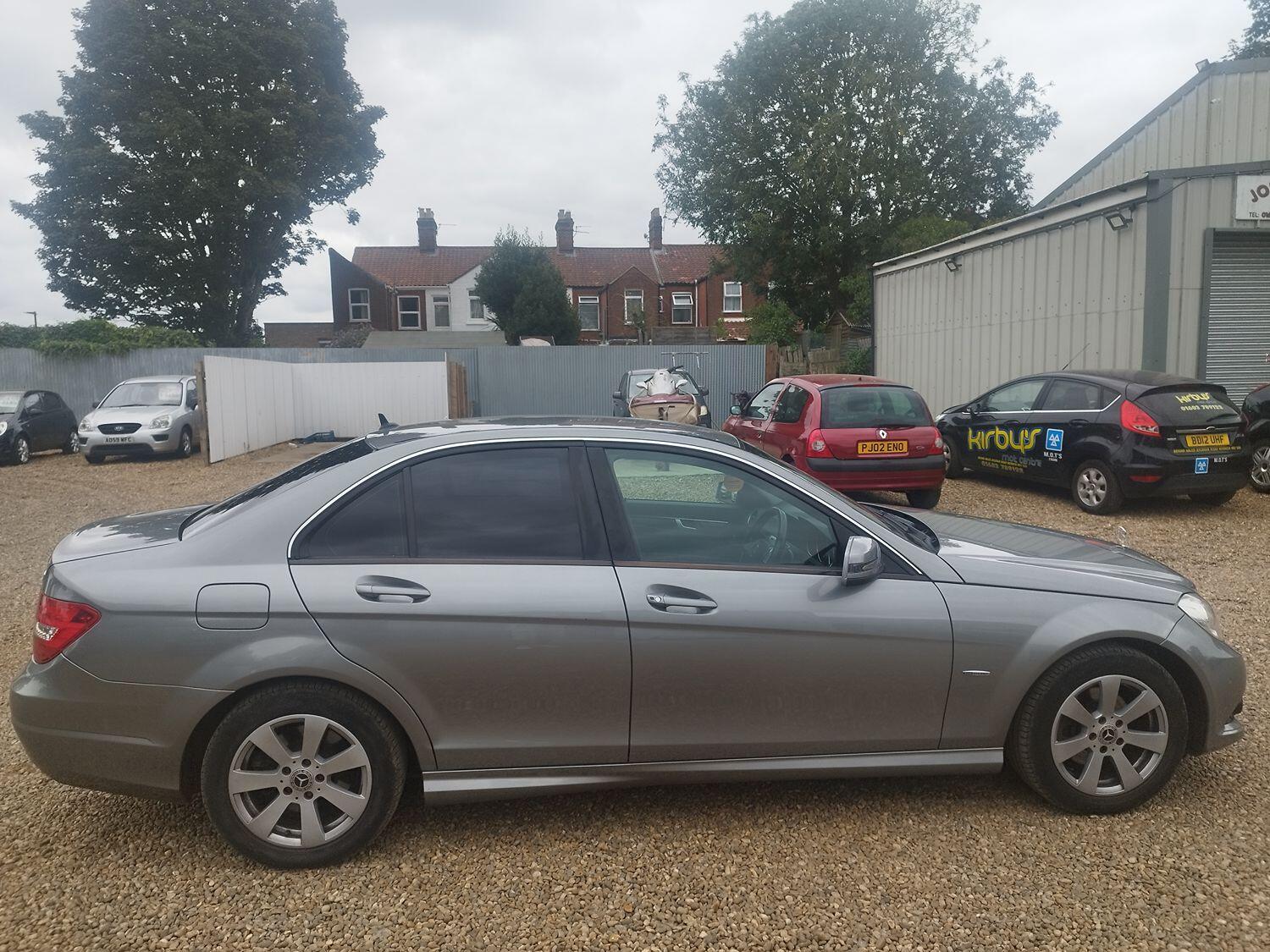 Used Mercedes-Benz C Class 2011 for sale - 76347191: Photo 9