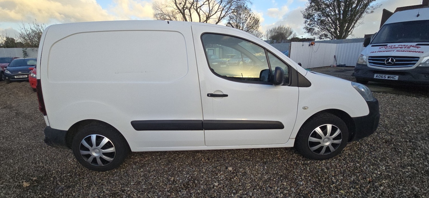 Used Citroen Berlingo 2015 for sale - 76571058: Photo 3