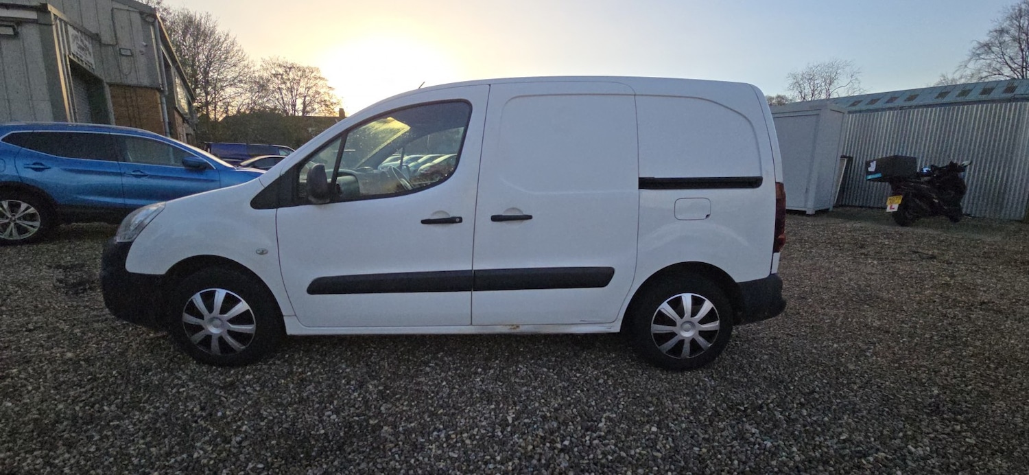 Used Citroen Berlingo 2015 for sale - 76571058: Photo 6
