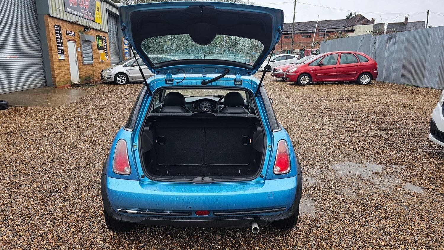 MINI Hatch 2005 - 1.6 One 3-Door - Image 14