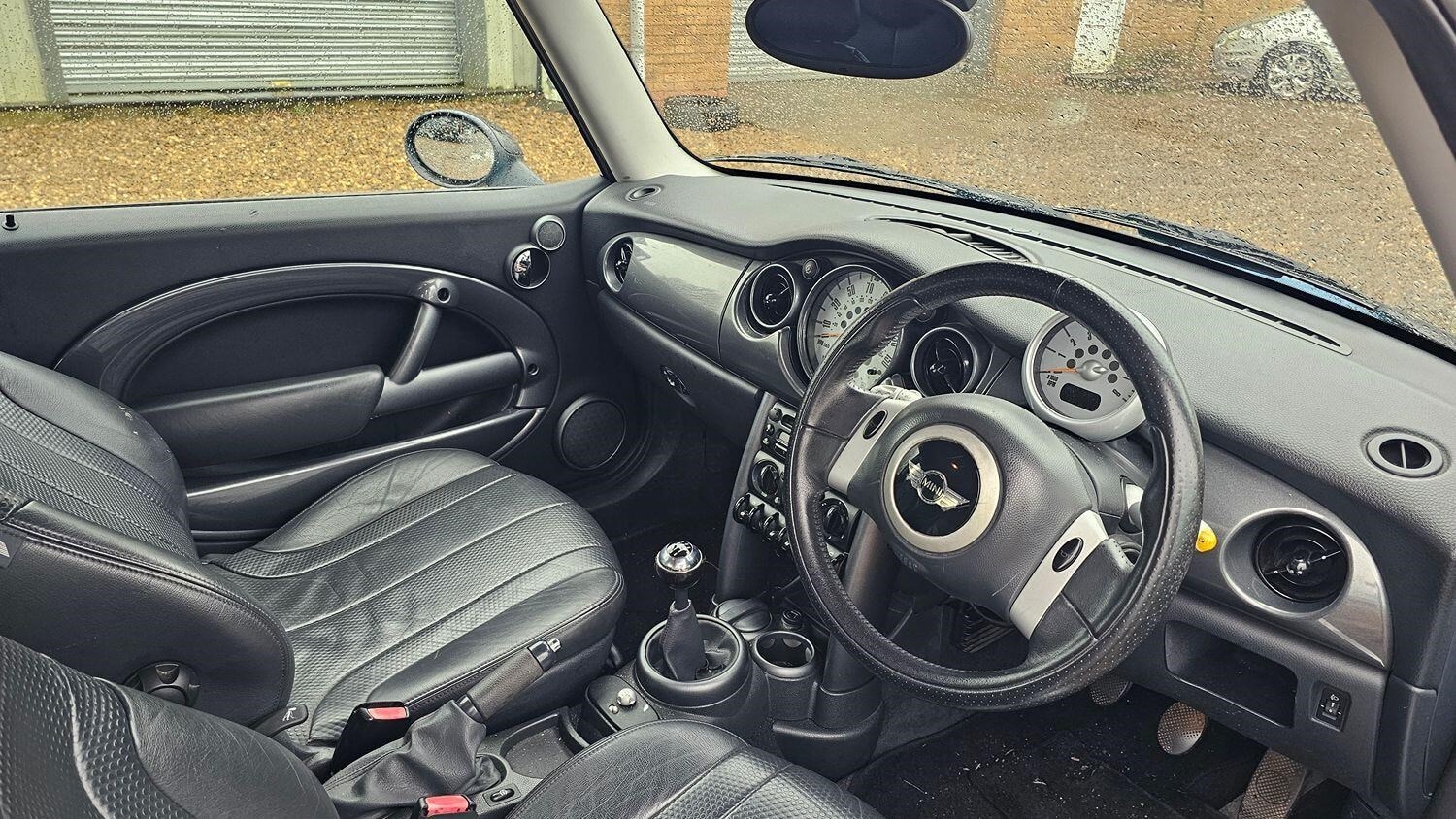 MINI Hatch 2005 - 1.6 One 3-Door - Image 9