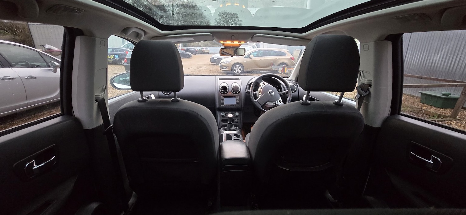 Used Nissan Qashqai 2011 for sale - 77798608: Photo 15