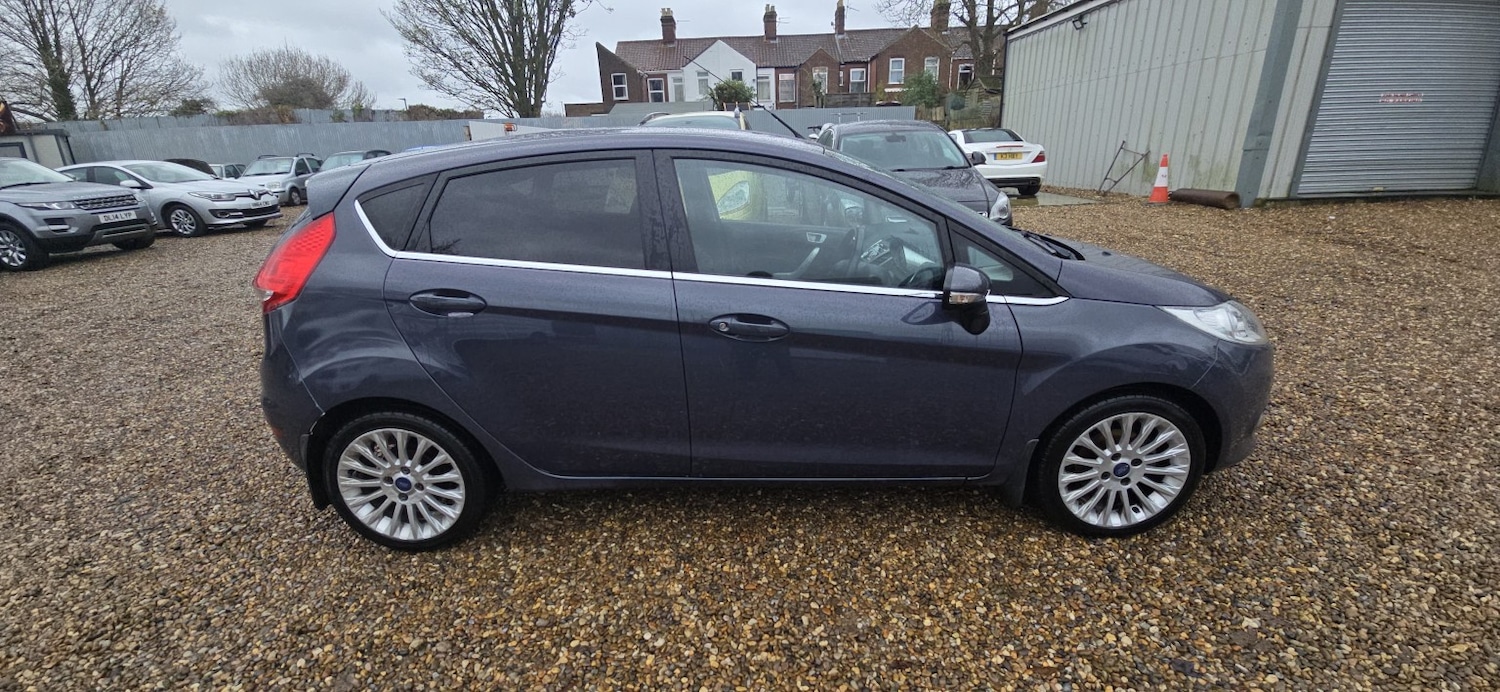 Used Ford Fiesta 2012 for sale - 77027896: Photo 3
