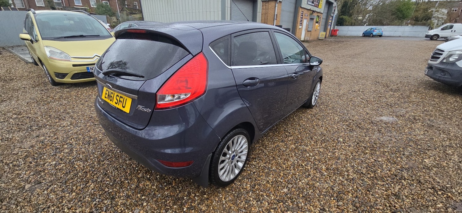Used Ford Fiesta 2012 for sale - 77027896: Photo 4