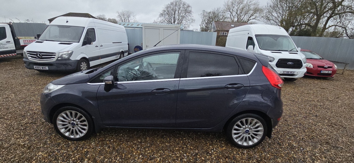 Used Ford Fiesta 2012 for sale - 77027896: Photo 7