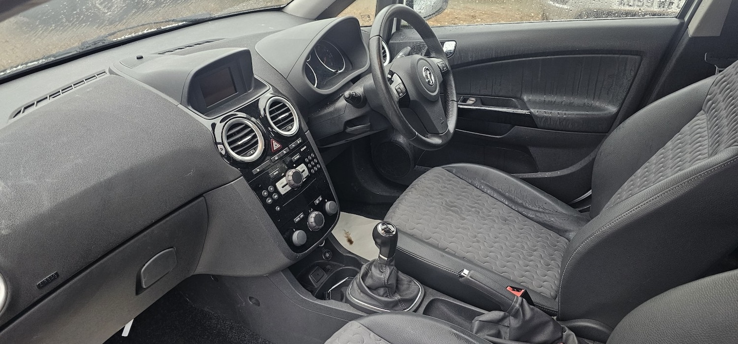 Used Vauxhall Corsa 2013 for sale - 76982775: Photo 9