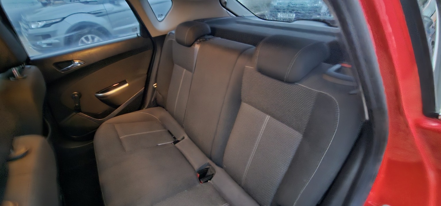 Used Vauxhall Astra 2010 for sale - 77056613: Photo 10