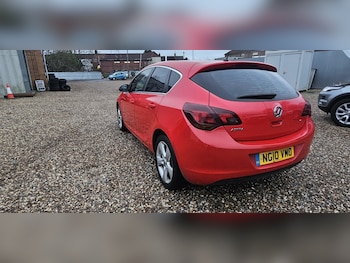 Used Vauxhall Astra 2010 for sale - 77056613: Photo