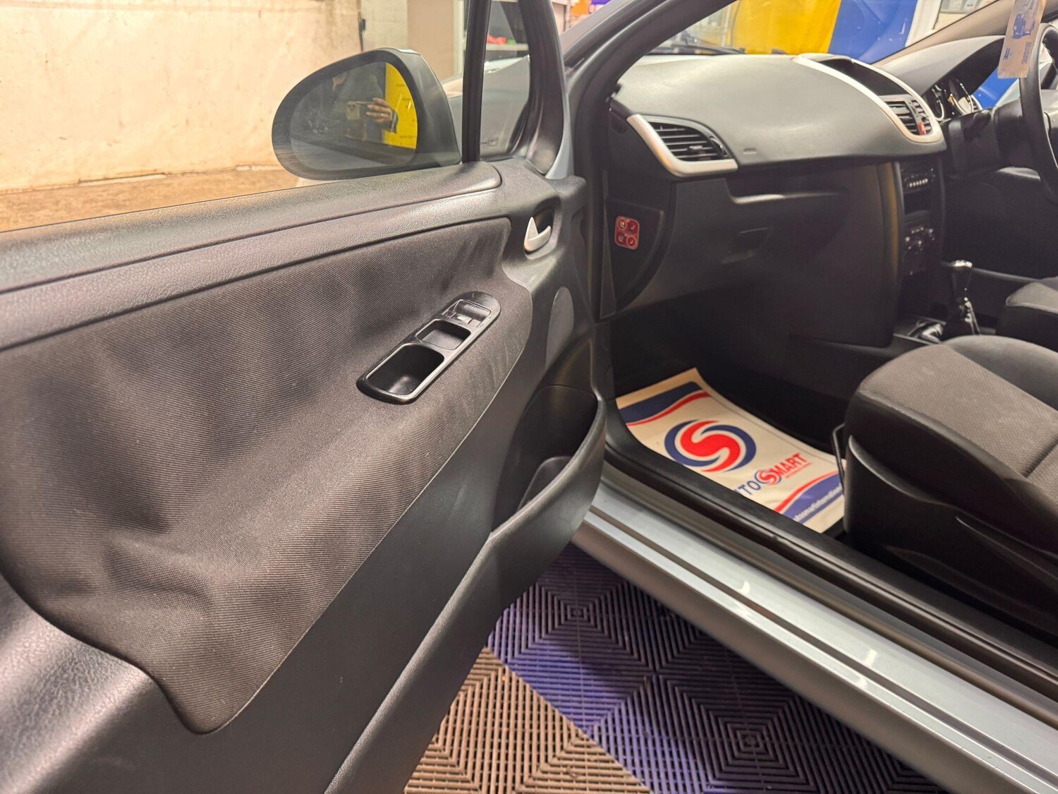 Used Peugeot 207 2009 for sale - 77959414: Photo 26