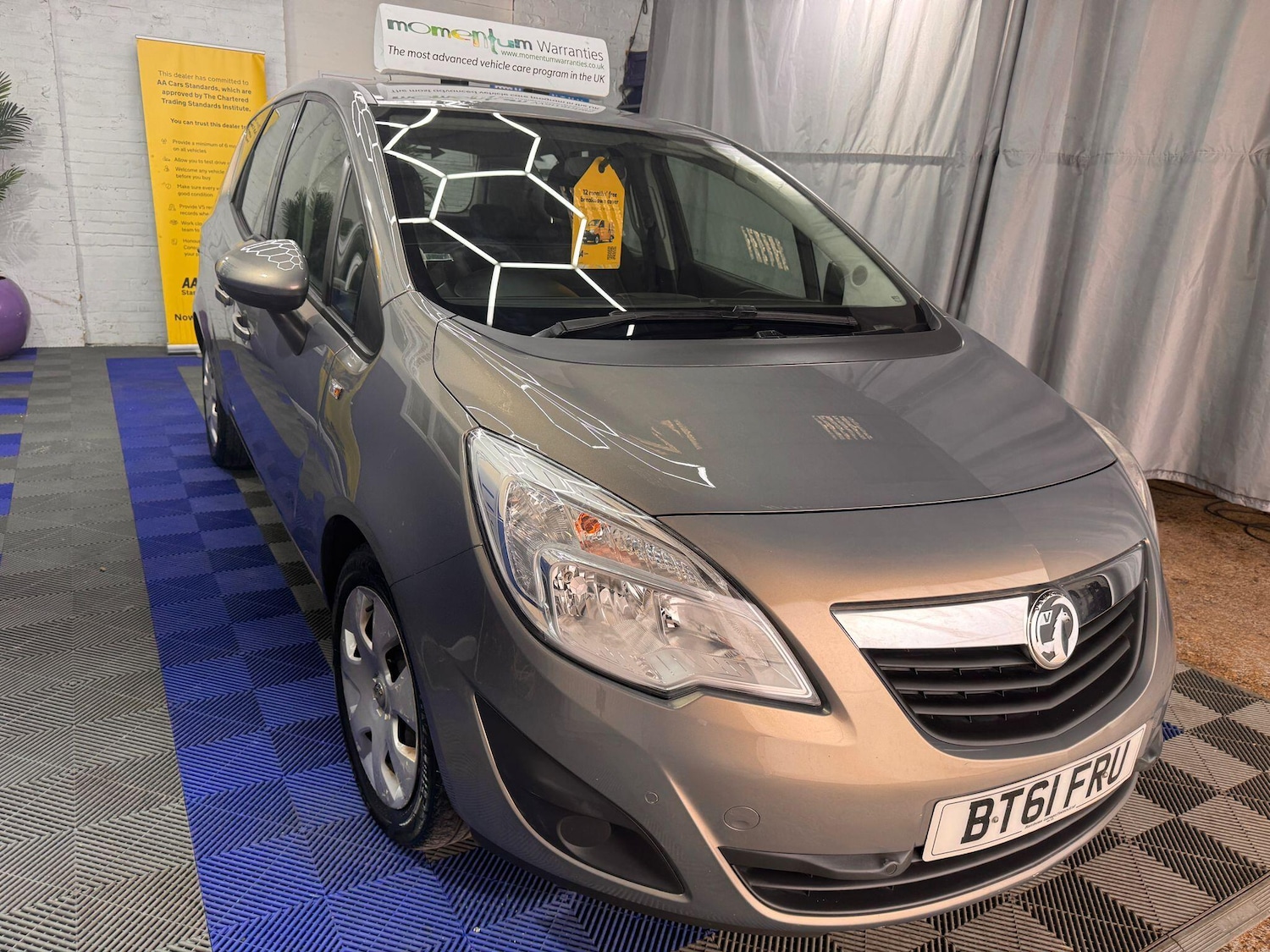 Used Vauxhall Meriva 2012 for sale - 77959420: Photo 2
