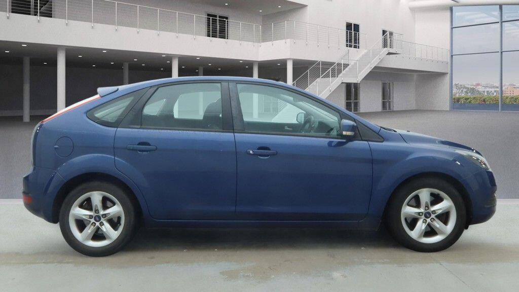 Used Ford Focus 2009 for sale - 77331122: Photo 8