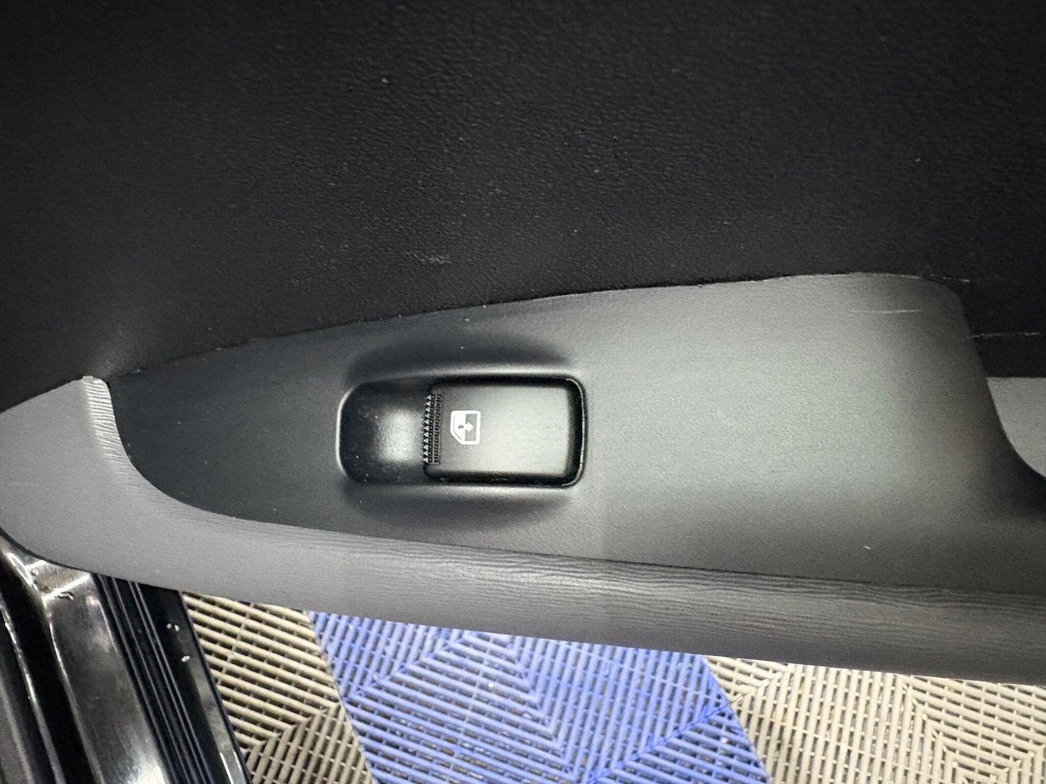 Used Hyundai i10 2013 for sale - 76122026: Photo 15