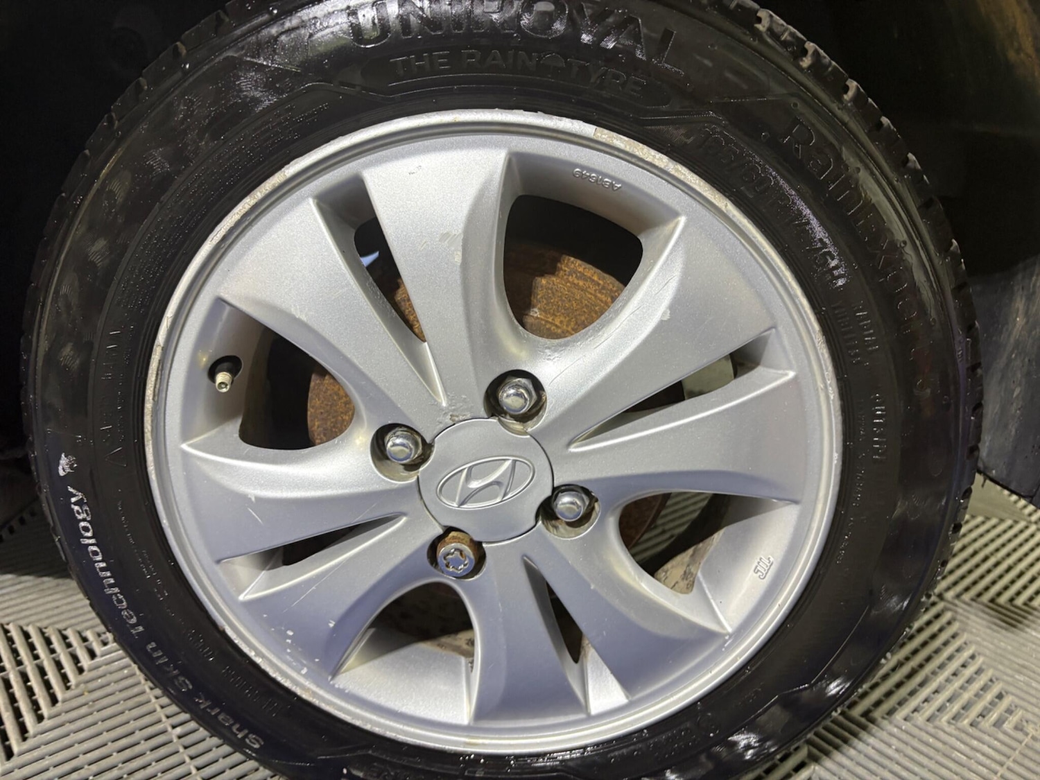 Used Hyundai i10 2013 for sale - 76122026: Photo 19