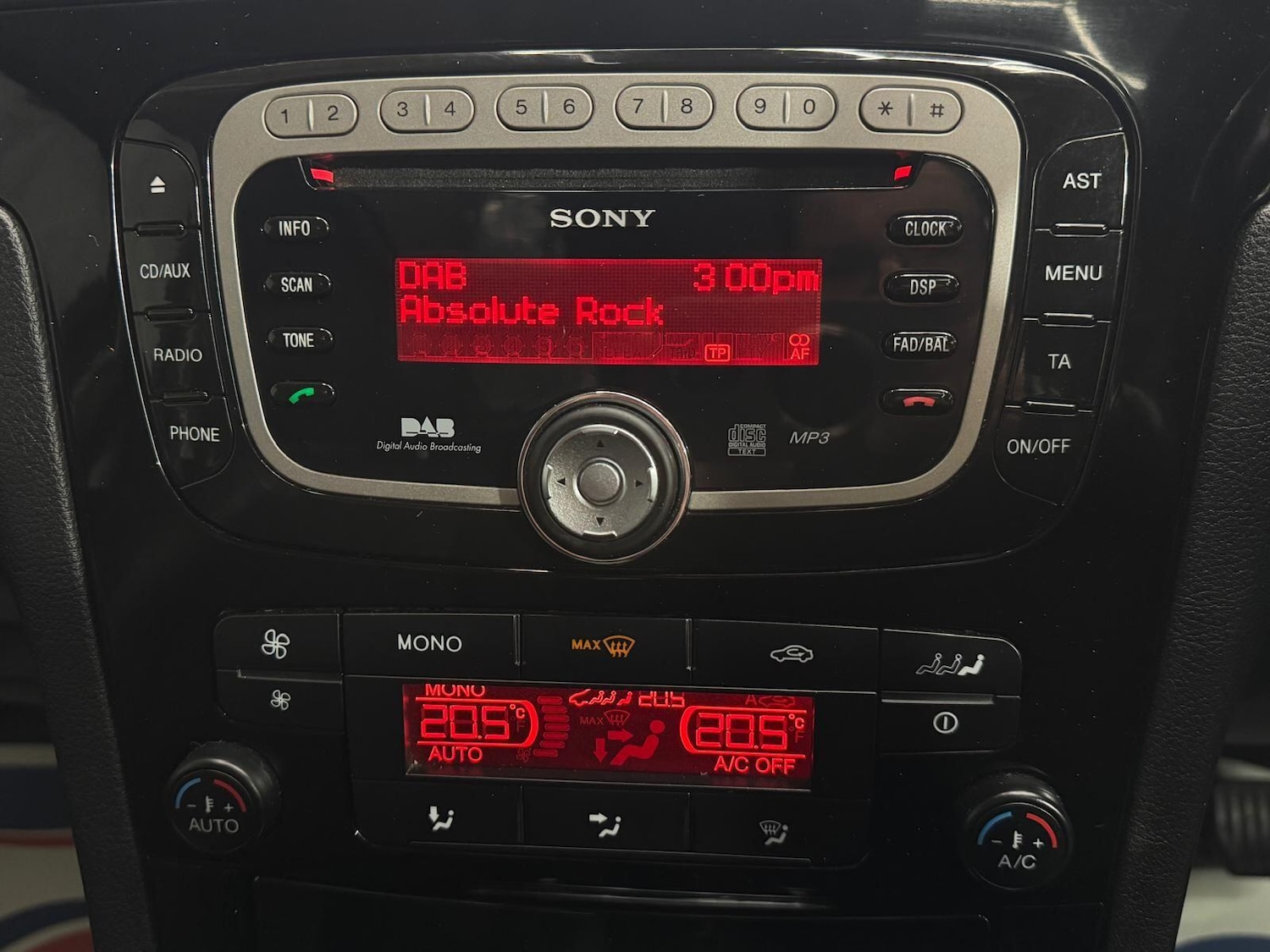 Used Ford Galaxy 2014 for sale - 78048218: Photo 18