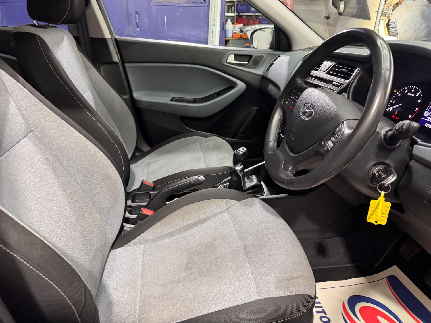 Used Hyundai i20 2015 for sale - 76735462: Photo 39