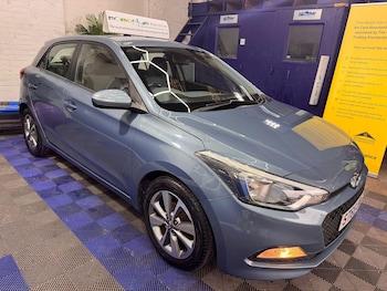 Used Hyundai i20 2015 for sale - 76735462: Photo