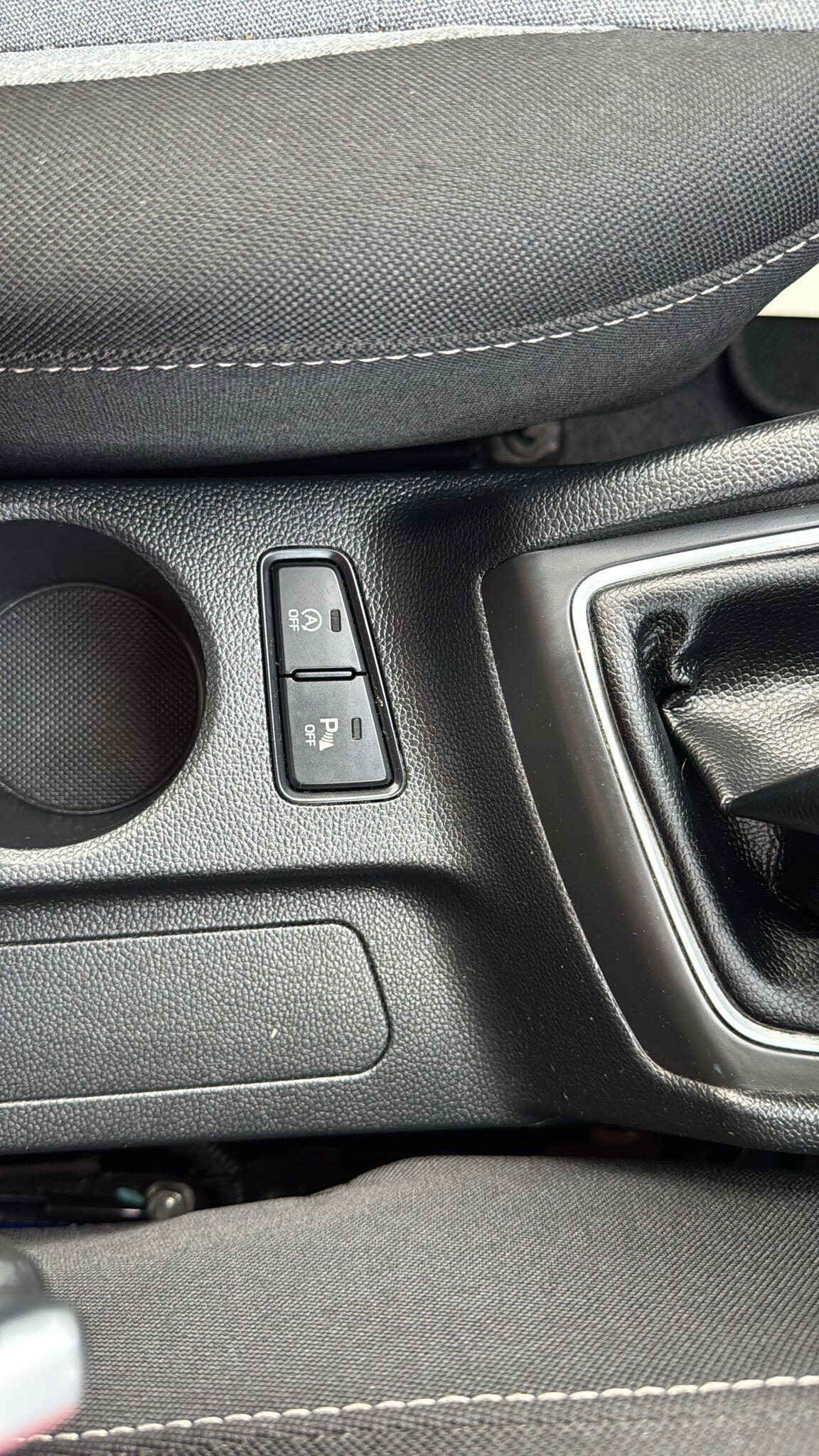 Used Hyundai i20 2015 for sale - 76735462: Photo 40