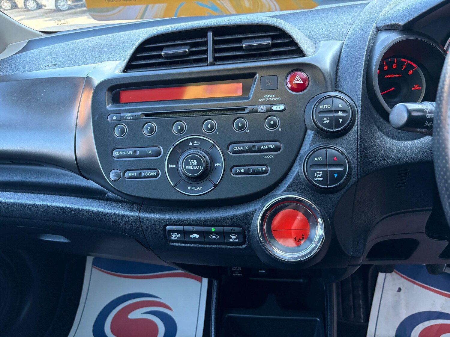 Used Honda Jazz 2012 for sale - 77959409: Photo 6