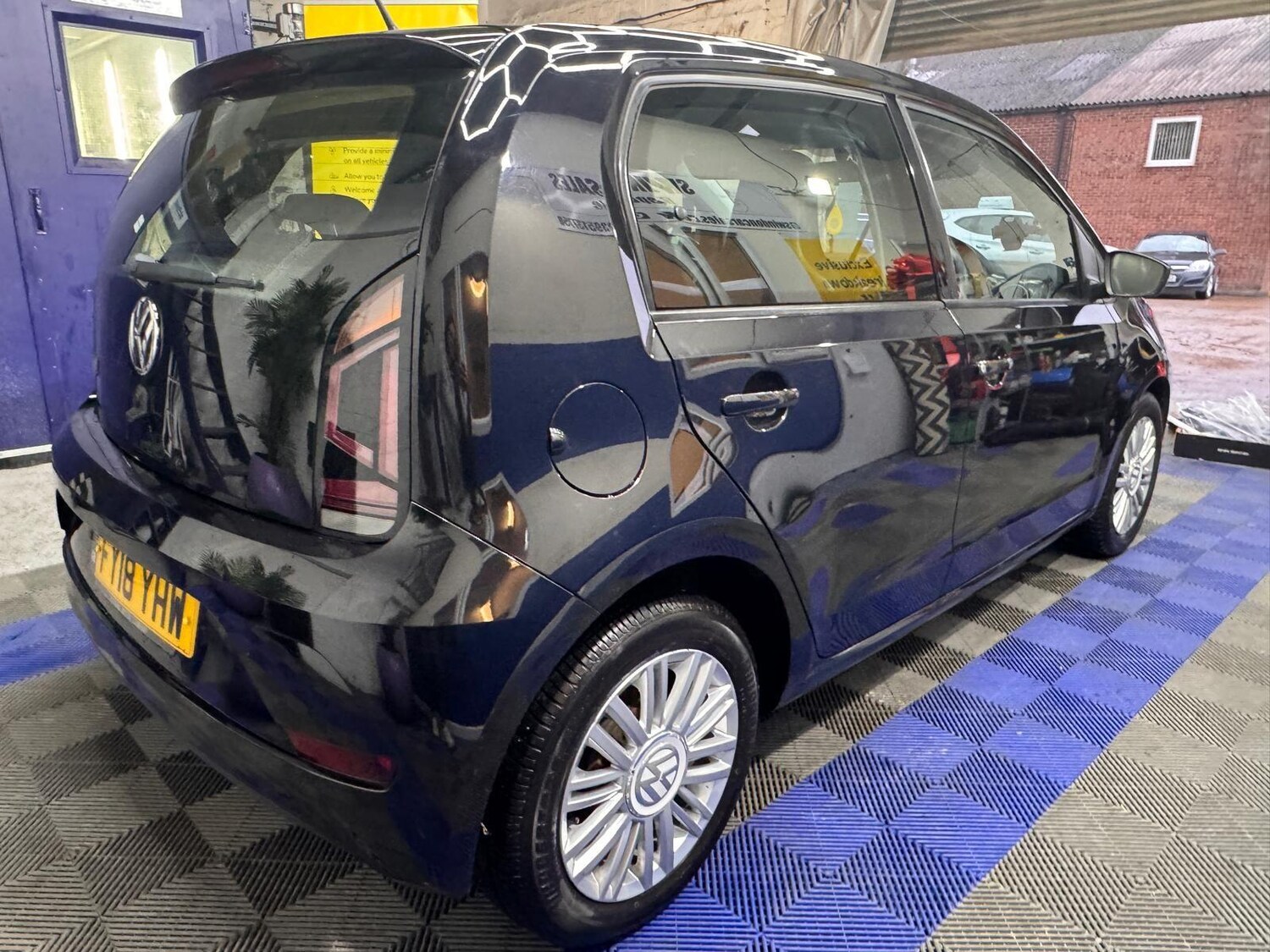 Used Volkswagen up! 2018 for sale - 77959417: Photo 29