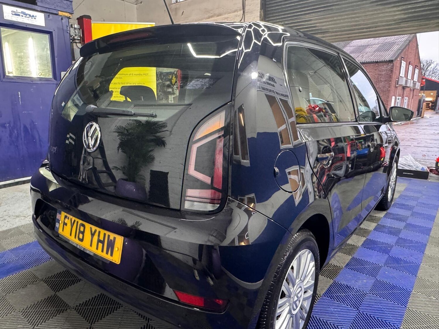 Used Volkswagen up! 2018 for sale - 77959417: Photo 30