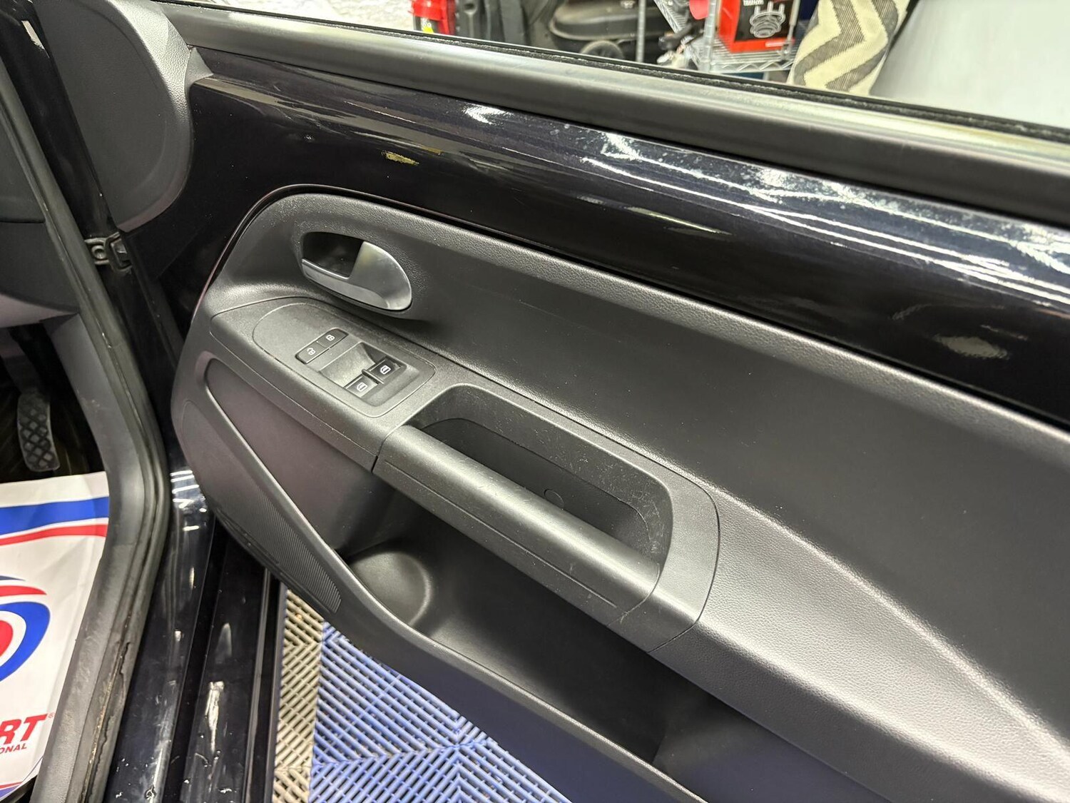 Used Volkswagen up! 2018 for sale - 77959417: Photo 53