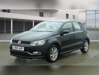Used Volkswagen Polo 2015 for sale - 77331105: Photo