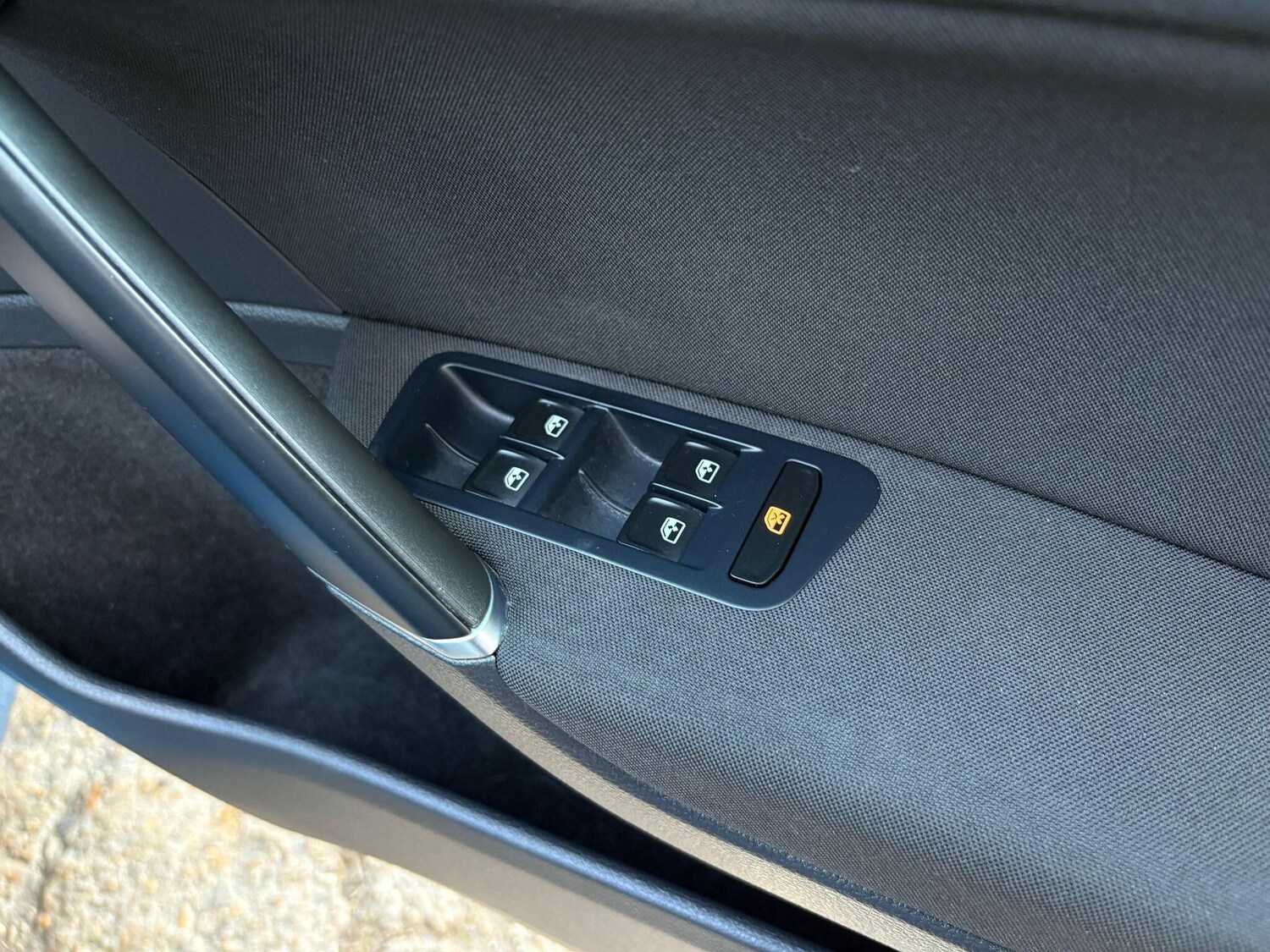 Used Volkswagen Golf 2015 for sale - 77959432: Photo 21