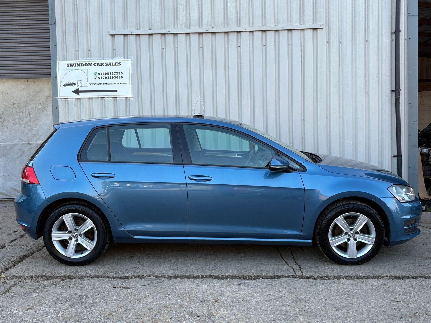 Used Volkswagen Golf 2015 for sale - 77959432: Photo 3
