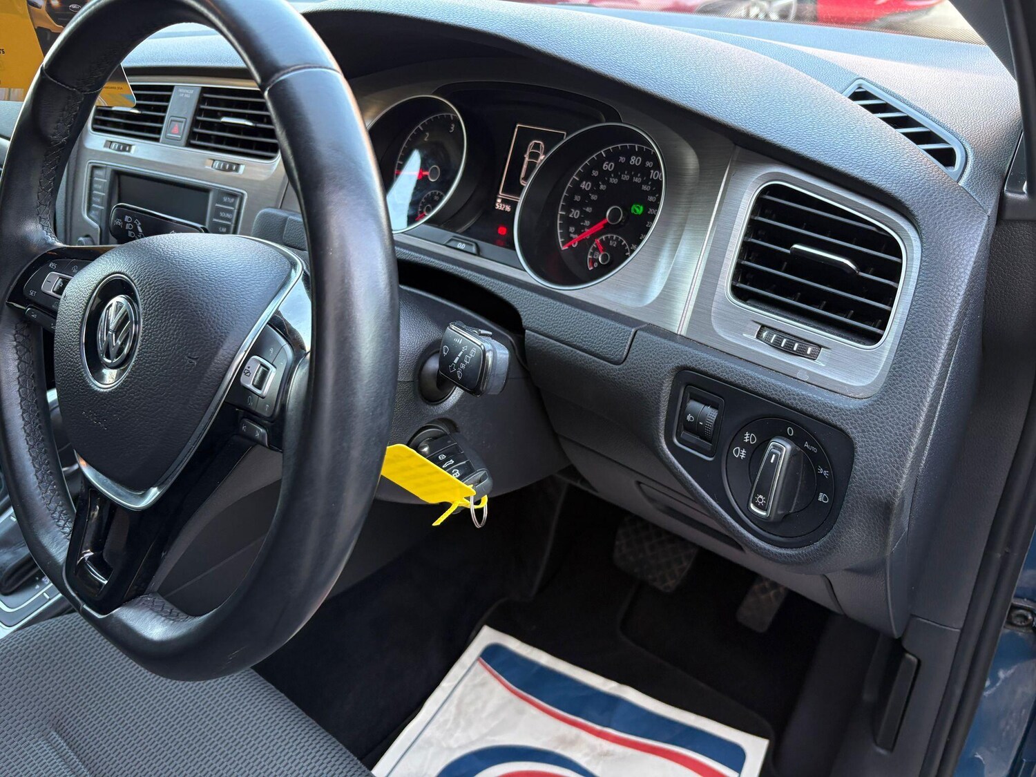 Used Volkswagen Golf 2015 for sale - 77959432: Photo 9