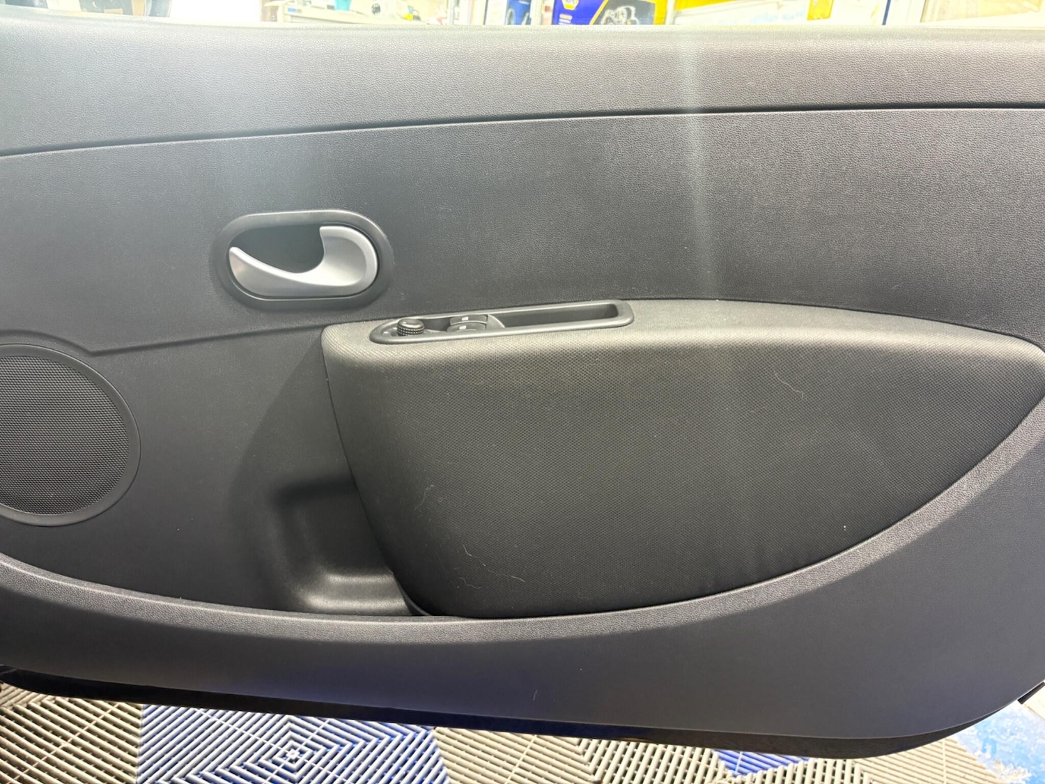 Used Renault Clio 2011 for sale - 76175537: Photo 18