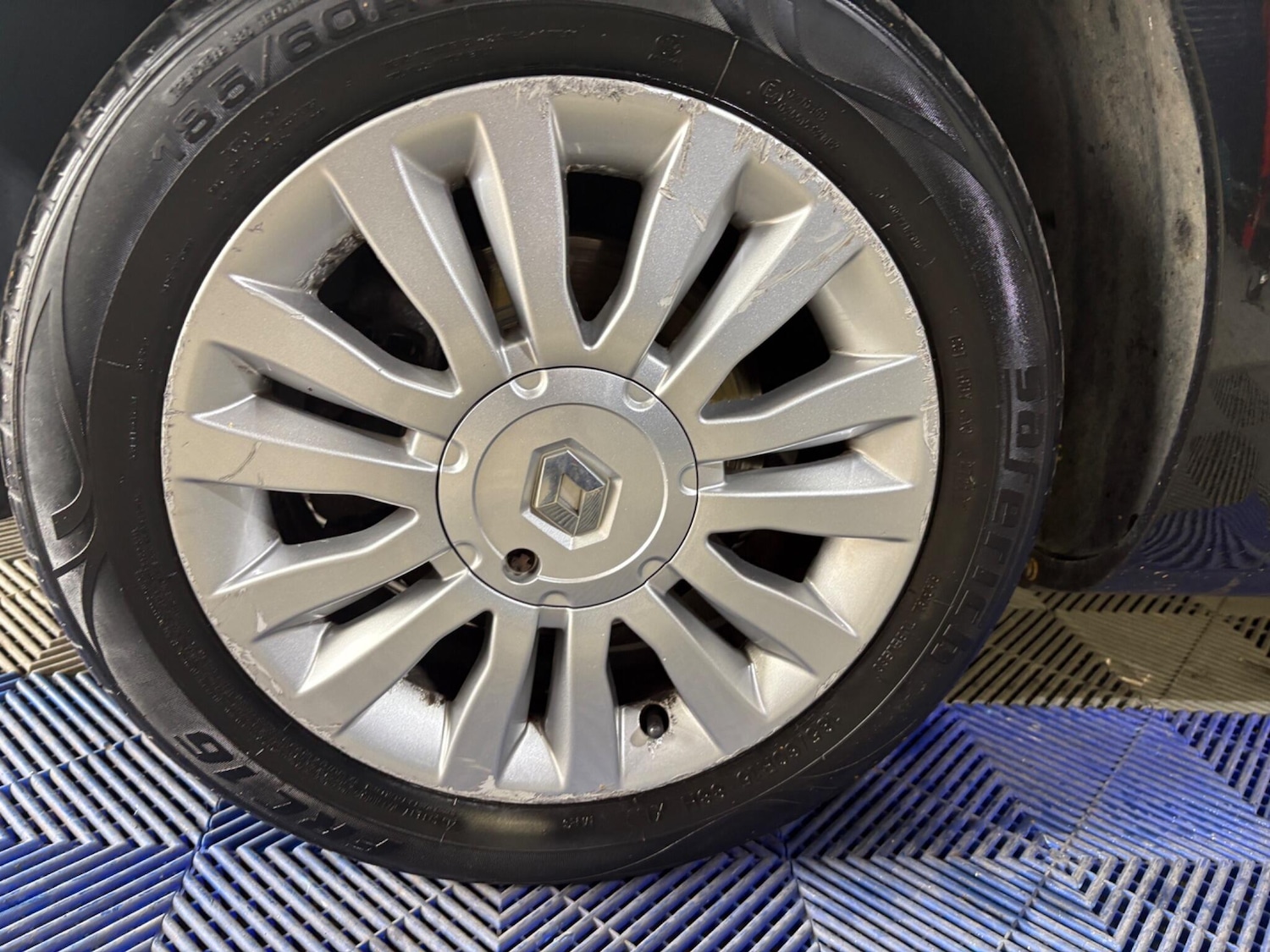 Used Renault Clio 2011 for sale - 76175537: Photo 20