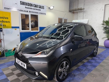 2017 (17) - 1.0 VVT-i x-clusiv3 Euro 6 5dr