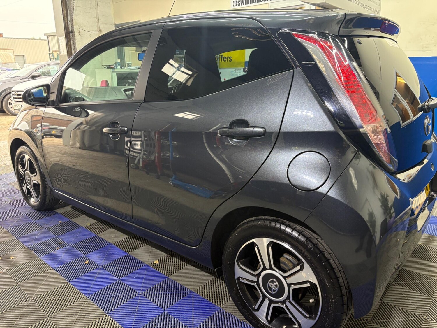 Used Toyota AYGO 2017 for sale - 76239414: Photo 28