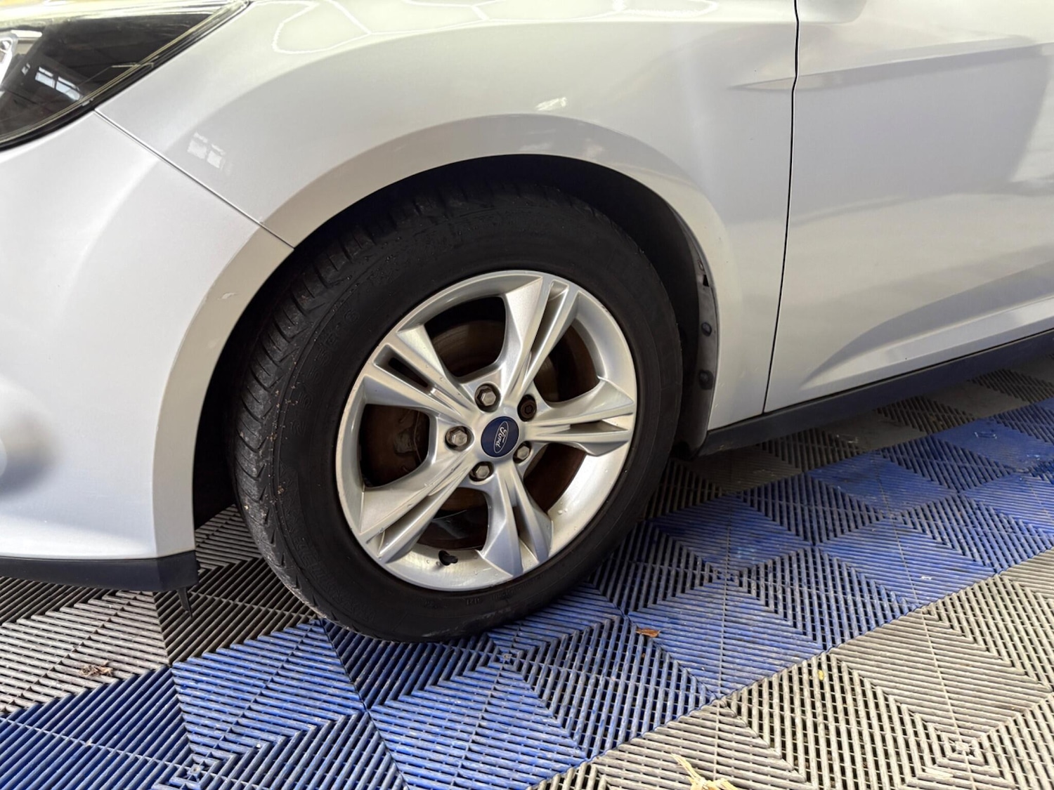 Used Ford Focus 2011 for sale - 76585588: Photo 21