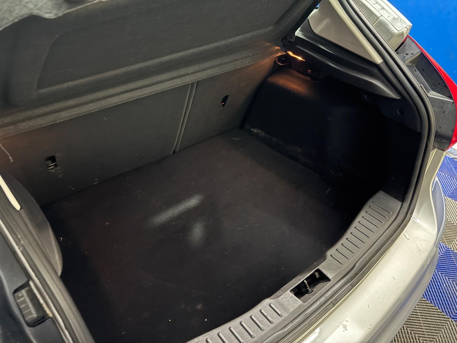 Used Ford Focus 2011 for sale - 76585588: Photo 25