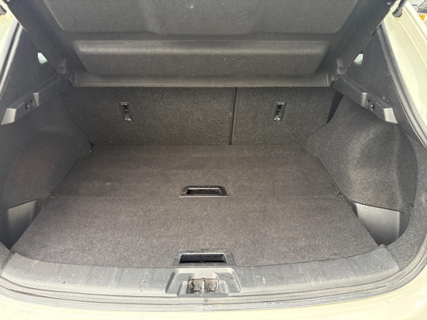 Used Nissan Qashqai 2015 for sale - 77959436: Photo 40