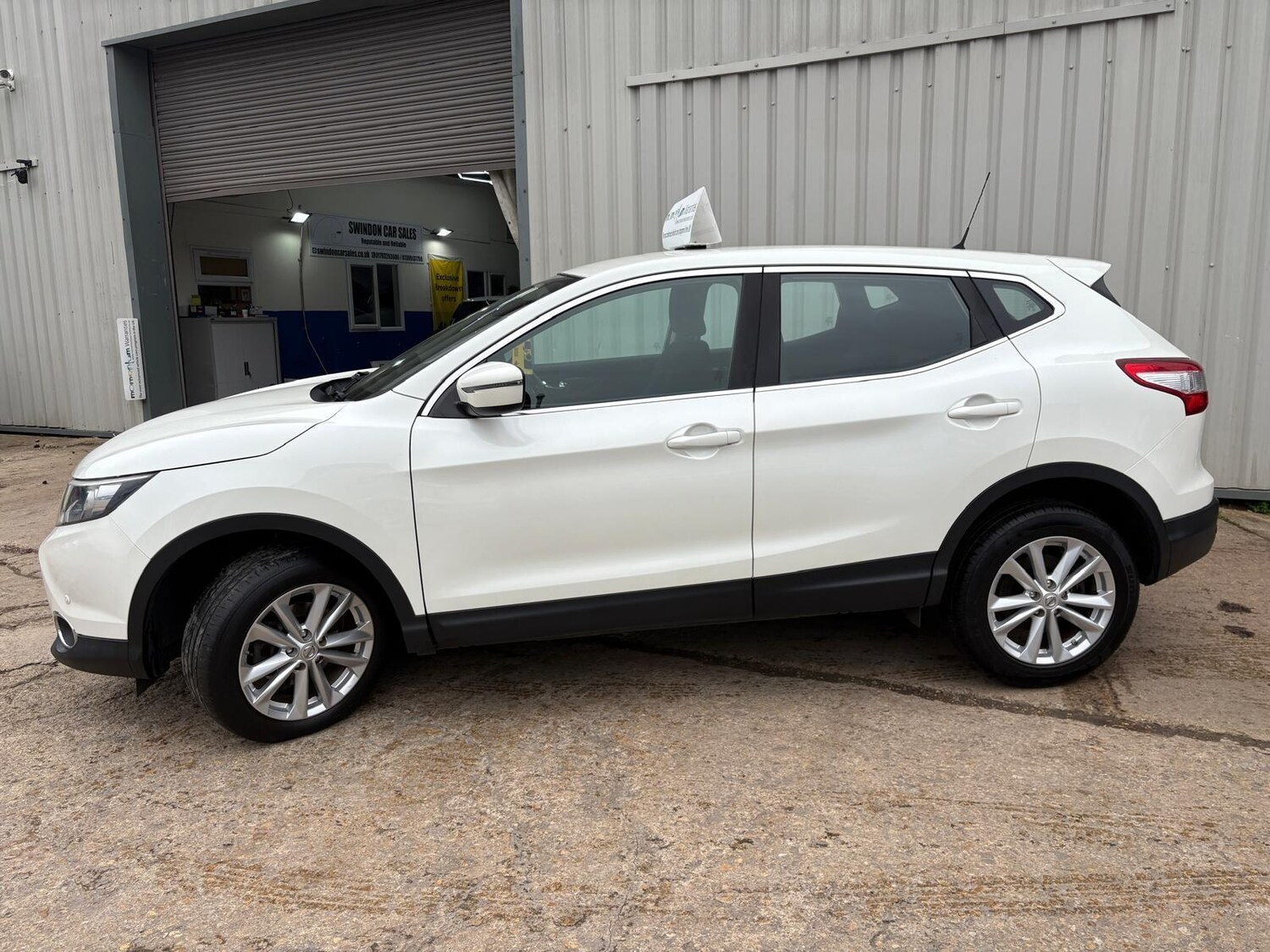 Used Nissan Qashqai 2015 for sale - 77959436: Photo 5