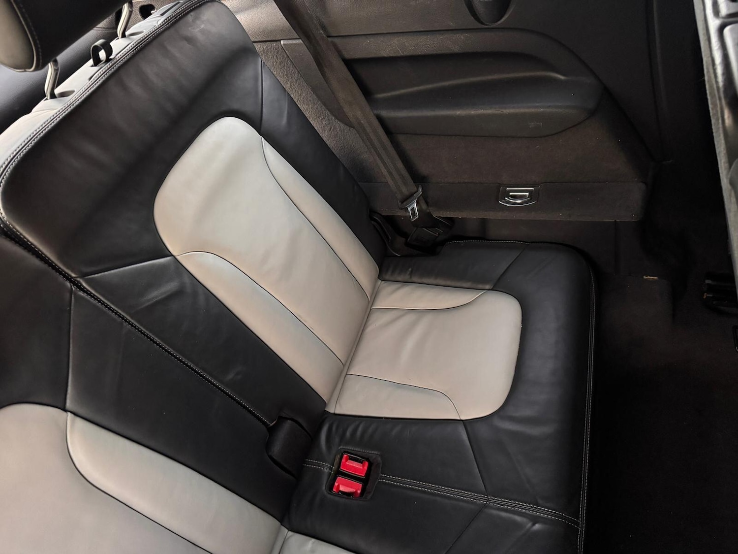 Used Audi Q7 2010 for sale - 76585513: Photo 22