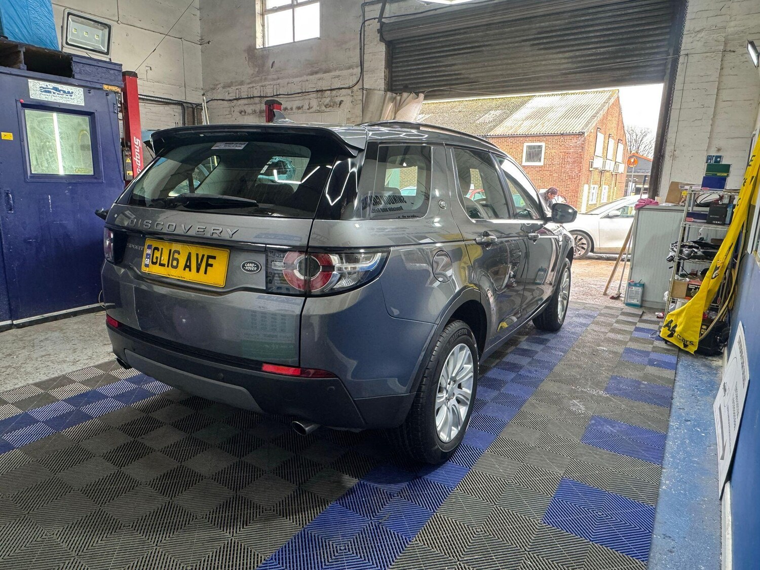 Used Land Rover Discovery Sport 2016 for sale - 77959421: Photo 10