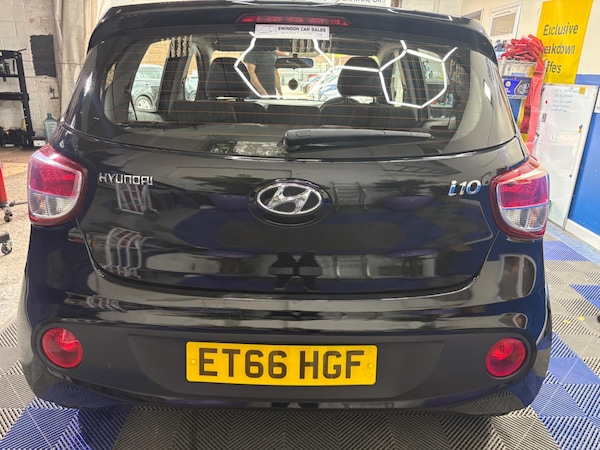 Used Hyundai i10 2017 for sale - 76214219: Photo 5