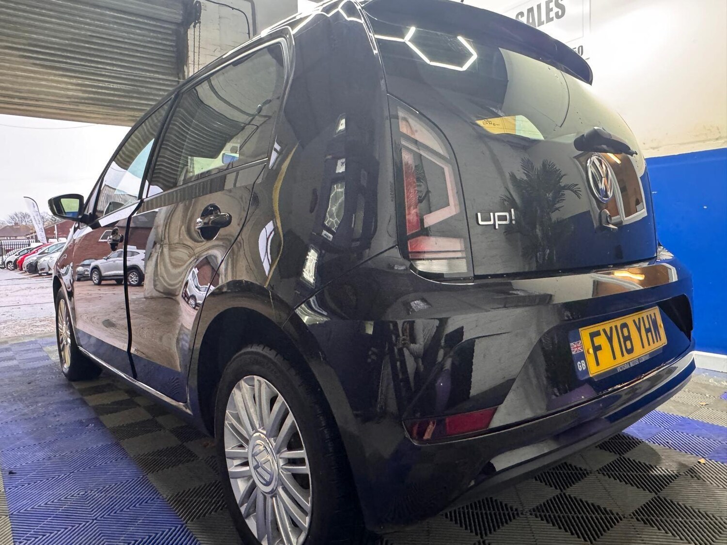 Used Volkswagen up! 2018 for sale - 76550483: Photo 15