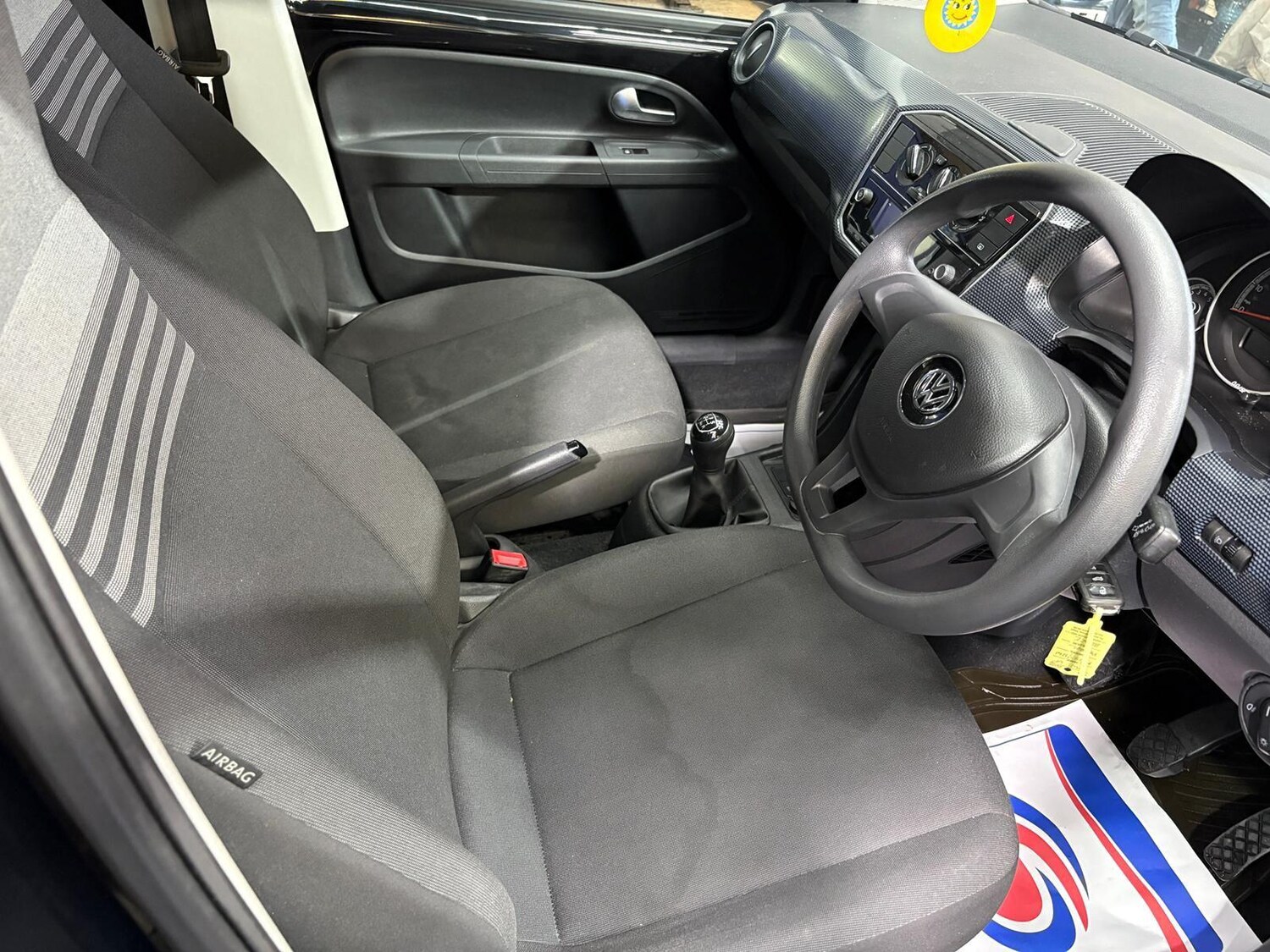 Used Volkswagen up! 2018 for sale - 76550483: Photo 26